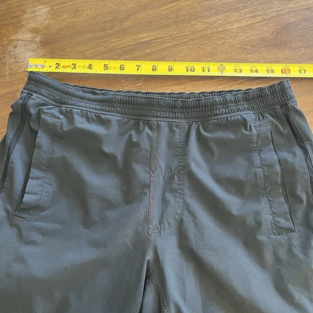 Lululemon Pace Breaker Men's XL 10